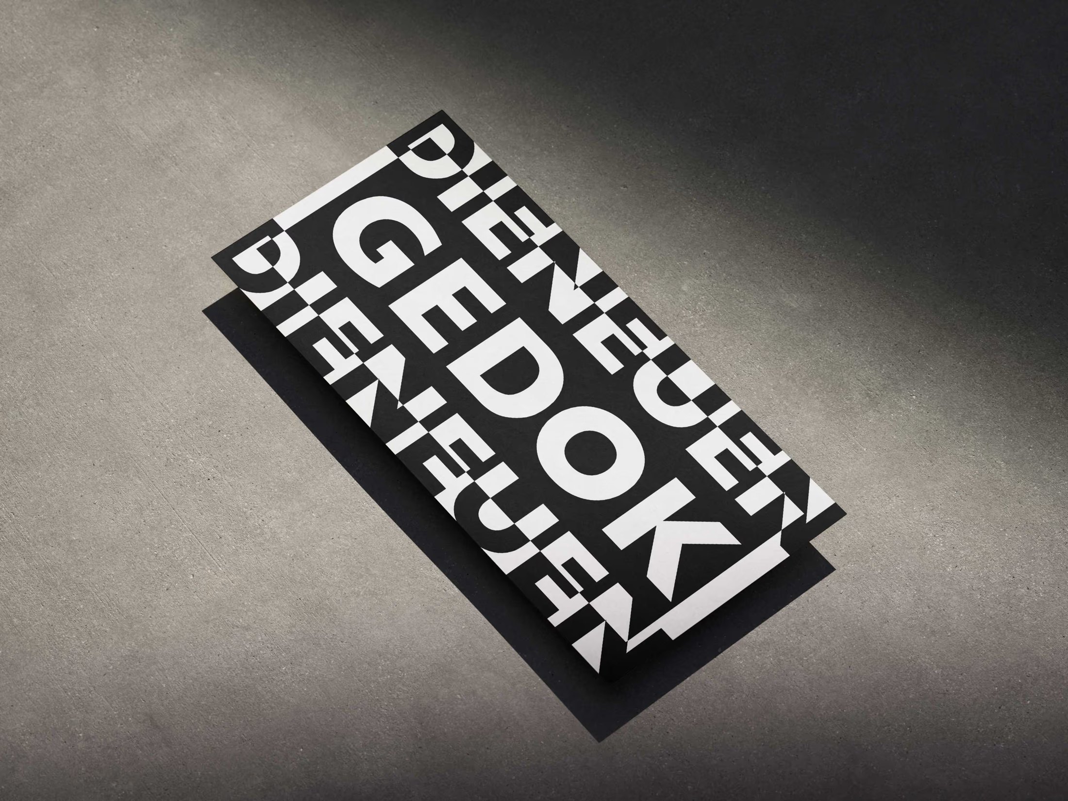 Gefalteter Flyer »Die Neuen« der GEDOK Hamburg in Schwarz-Weiß – Flyerdesign von Manu de Assis